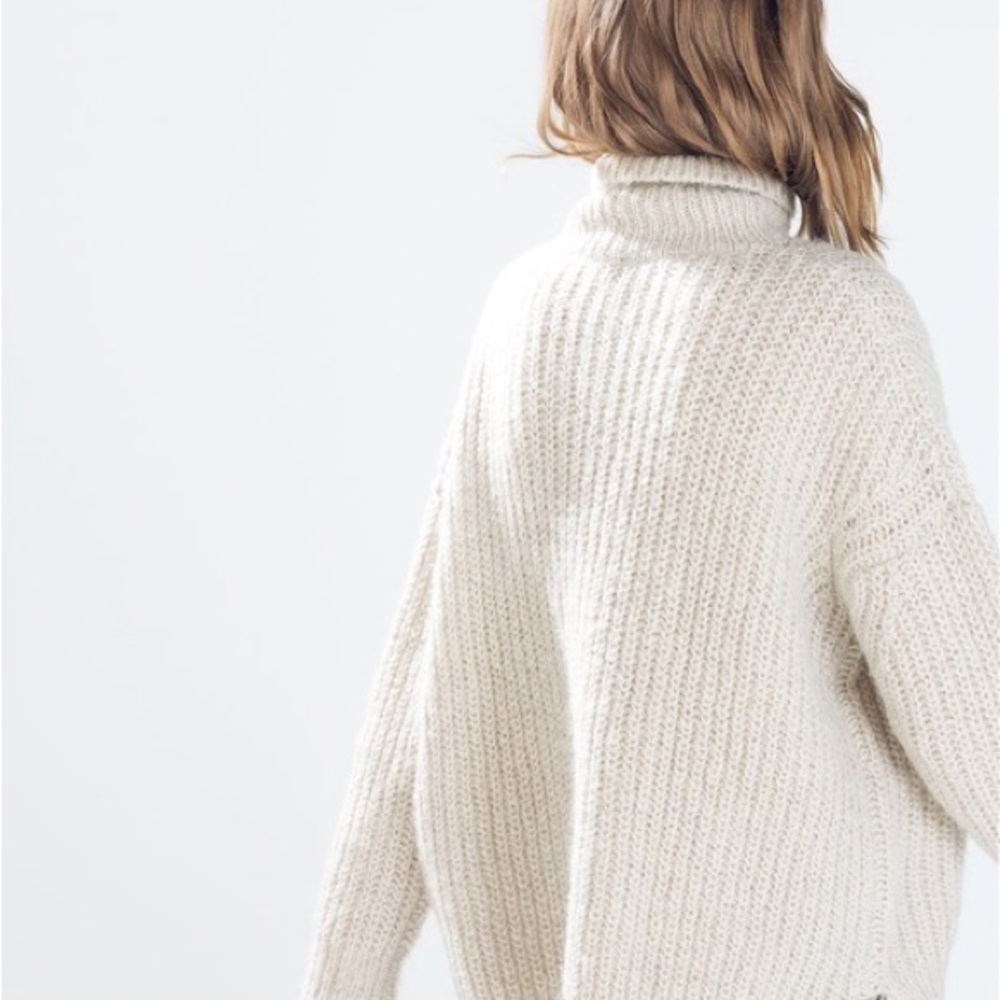 Zara Oversized Chunky Rollknit Turtleneck Sweater Cream/White L